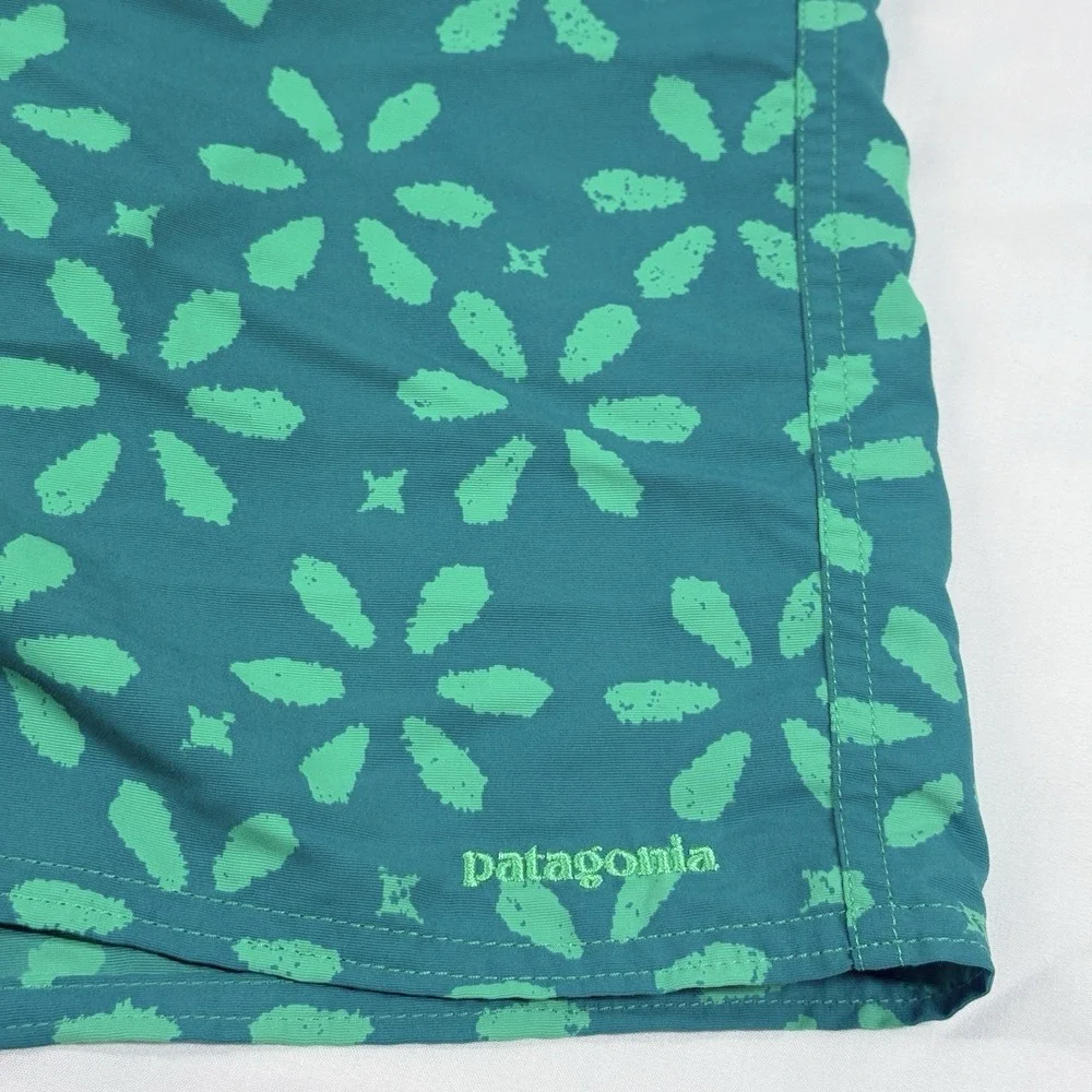 Patagonia Wavefarer Board Shorts Womens 10 Teal Sand Dollar Surf Swim Nylon‎